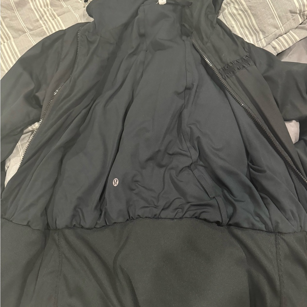 Lululemon studio tech jacket - Picture 4 of 8